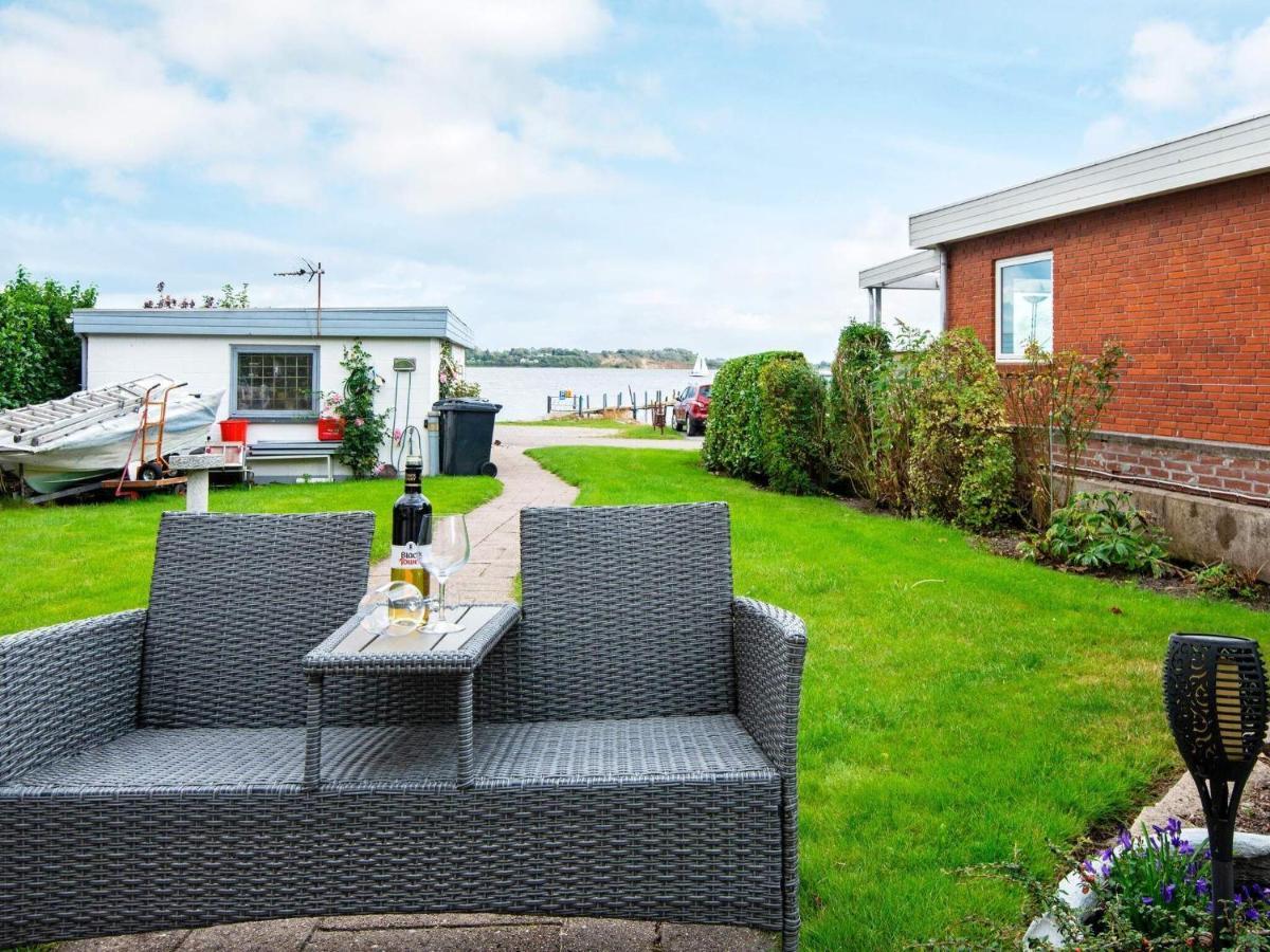 2 Person Holiday Home In Gr Sten Gråsten Exteriér fotografie